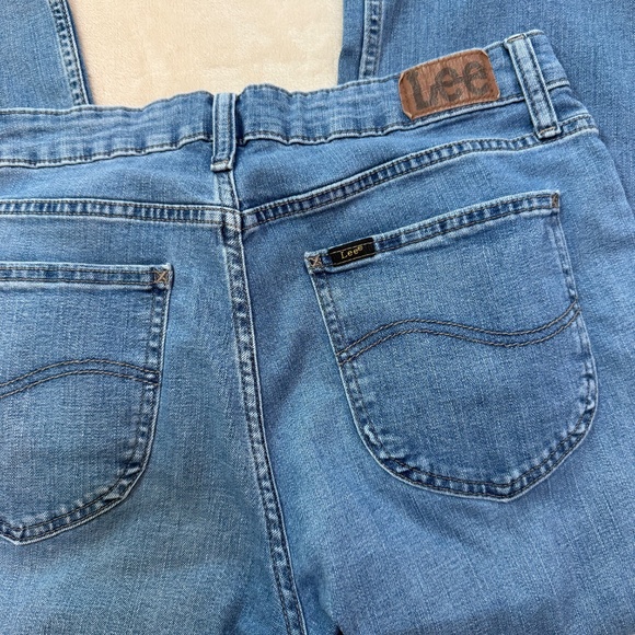 Lee Cropped Capri Straight Leg / Boyfriend Denim - i 14 - Picture 5 of 5